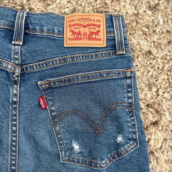 Levi’s wedgie skinny blue jeans - Picture 5 of 7